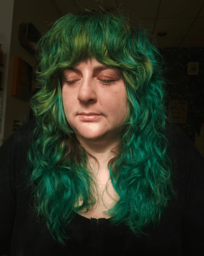 Vibrant Green Edgy Waves