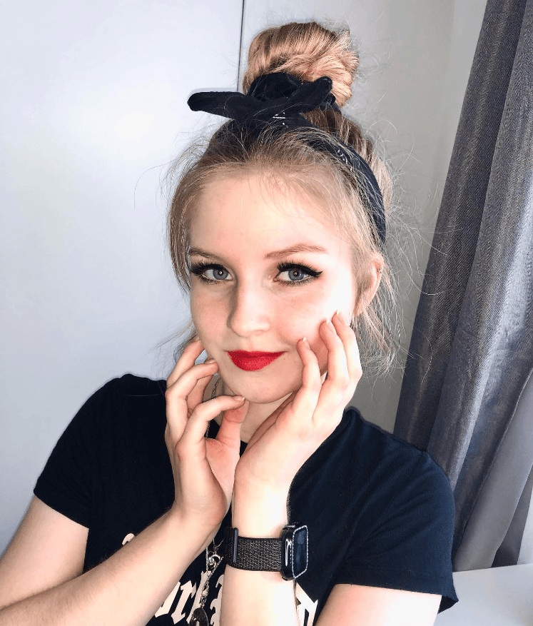 Effortless Bow Bun Charm