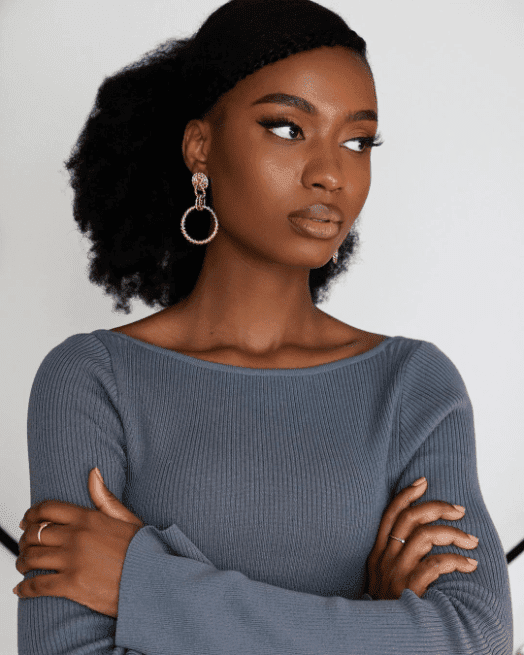 Effortlessly Chic Natural Curls