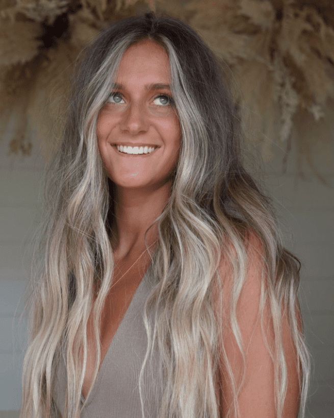 Mesmerizing Ash Blonde Waves