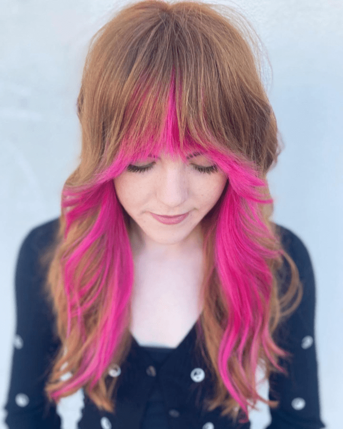 Vibrant Waves Pink Accents