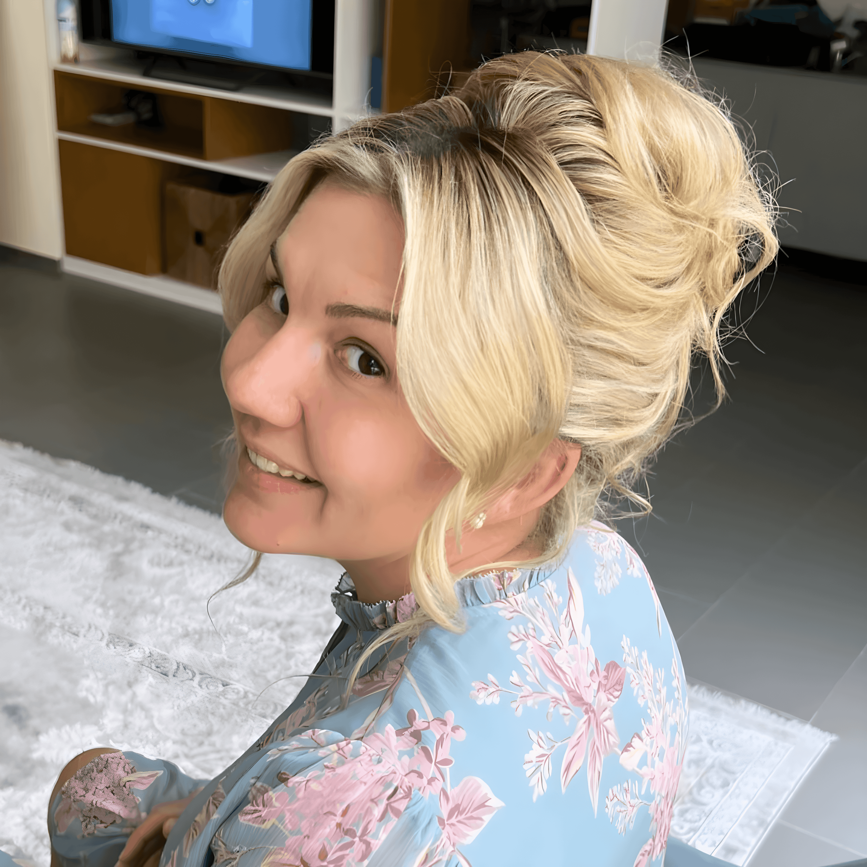 Effortless Summer Updo Elegance