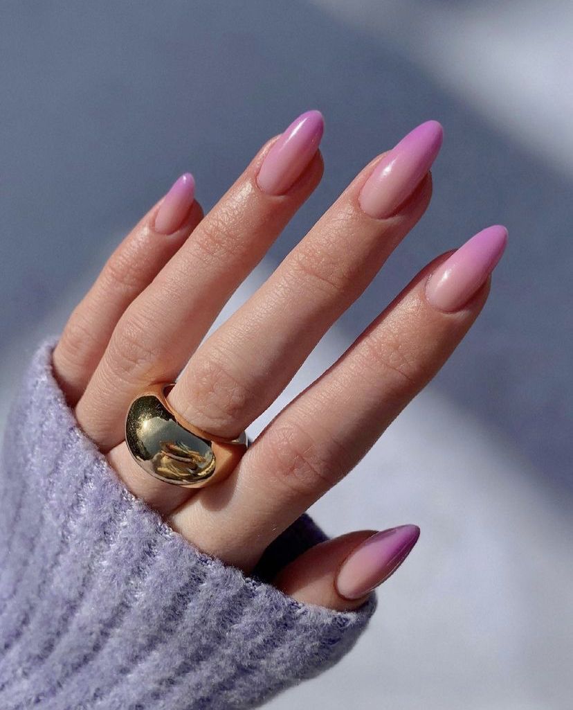 Lilac pink ombre nail ideas 2025