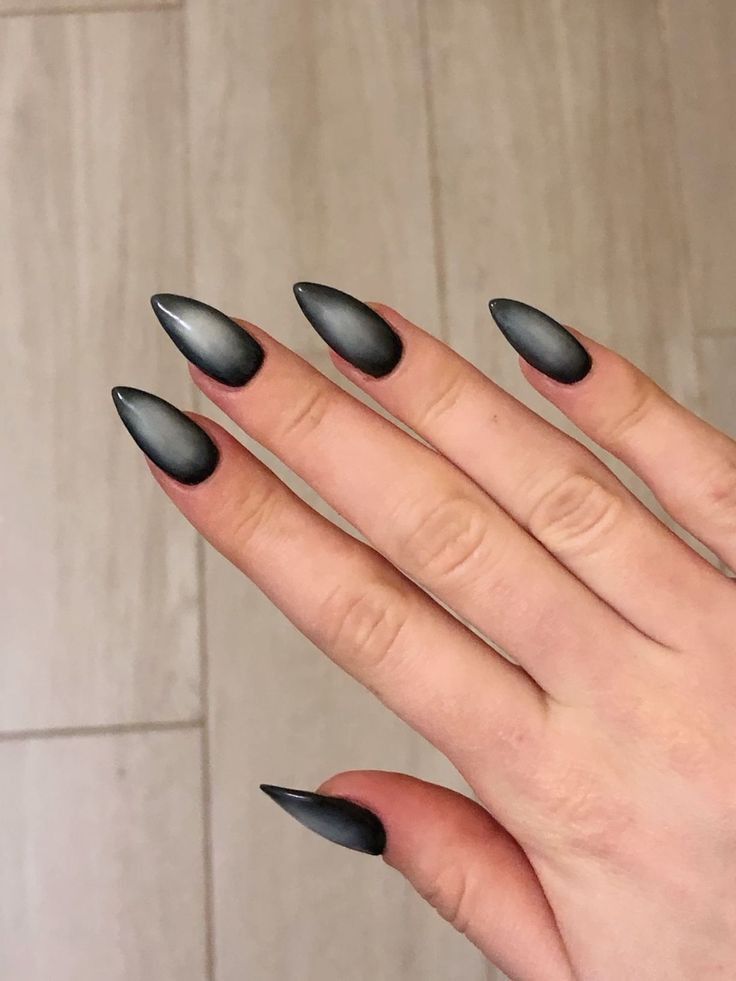 Black Ombre Nail Designs 2025