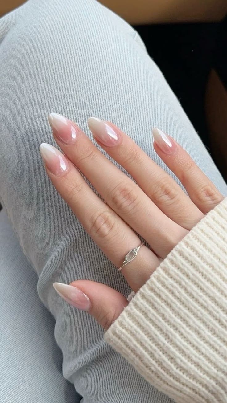Pink and white ombre nails art