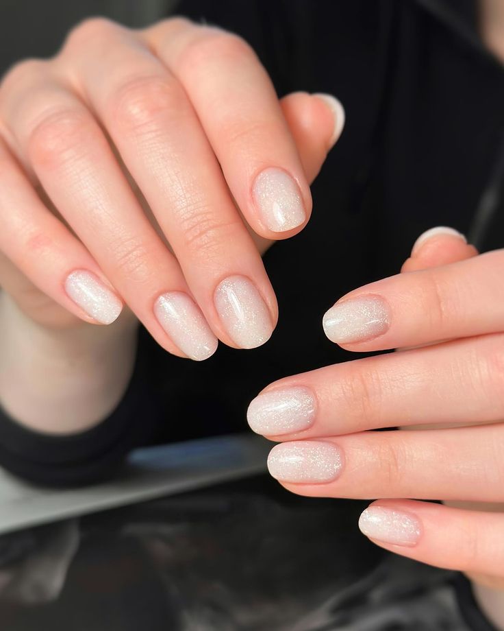 Shimmer-Clecked Milly White Nails