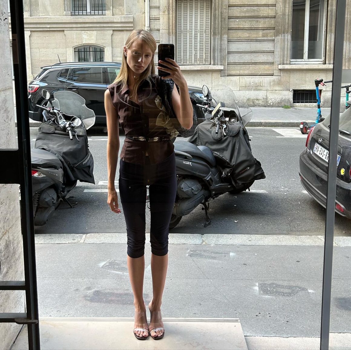 Here you can find out how to take Capri pants for the summer of 2024 style
