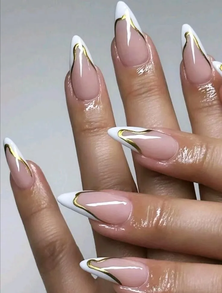 Details of white and gold geometric chrome lines