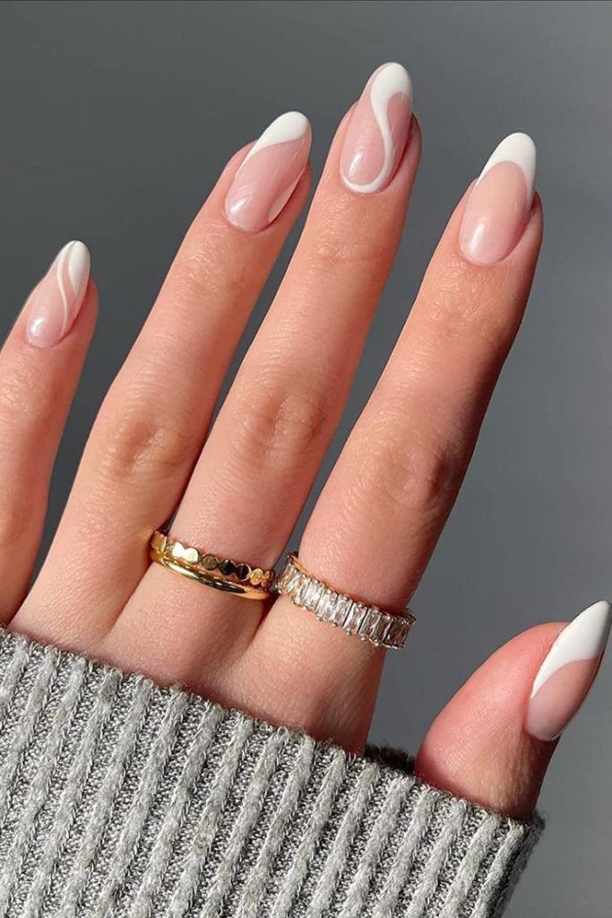 White whirling of French nail tips