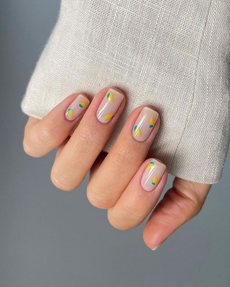 Mini lemon short square nails