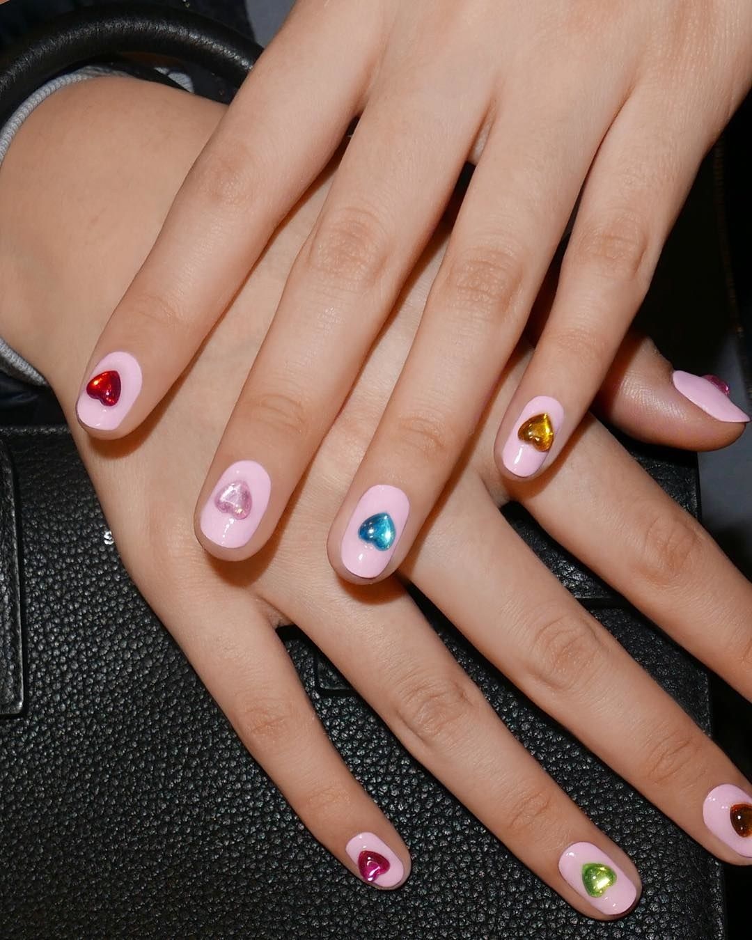Shiny gems heart short nails