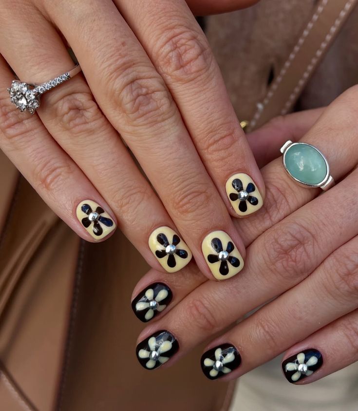 Geometric nails