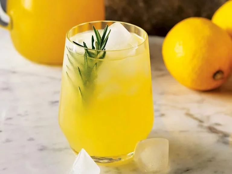 Stay hydrated and cool with homemade lemonade
