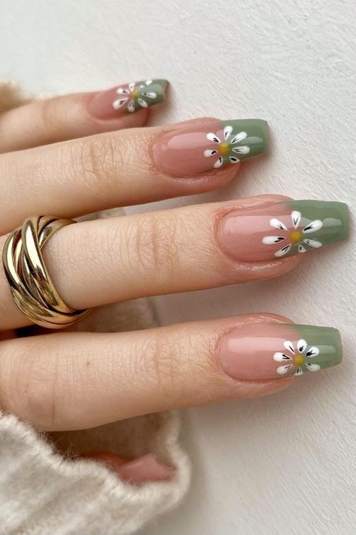 Green floral nails for spring