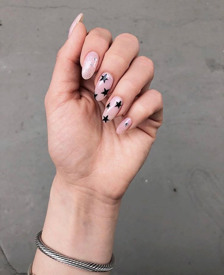 Ideas for Nail Black Star 2025