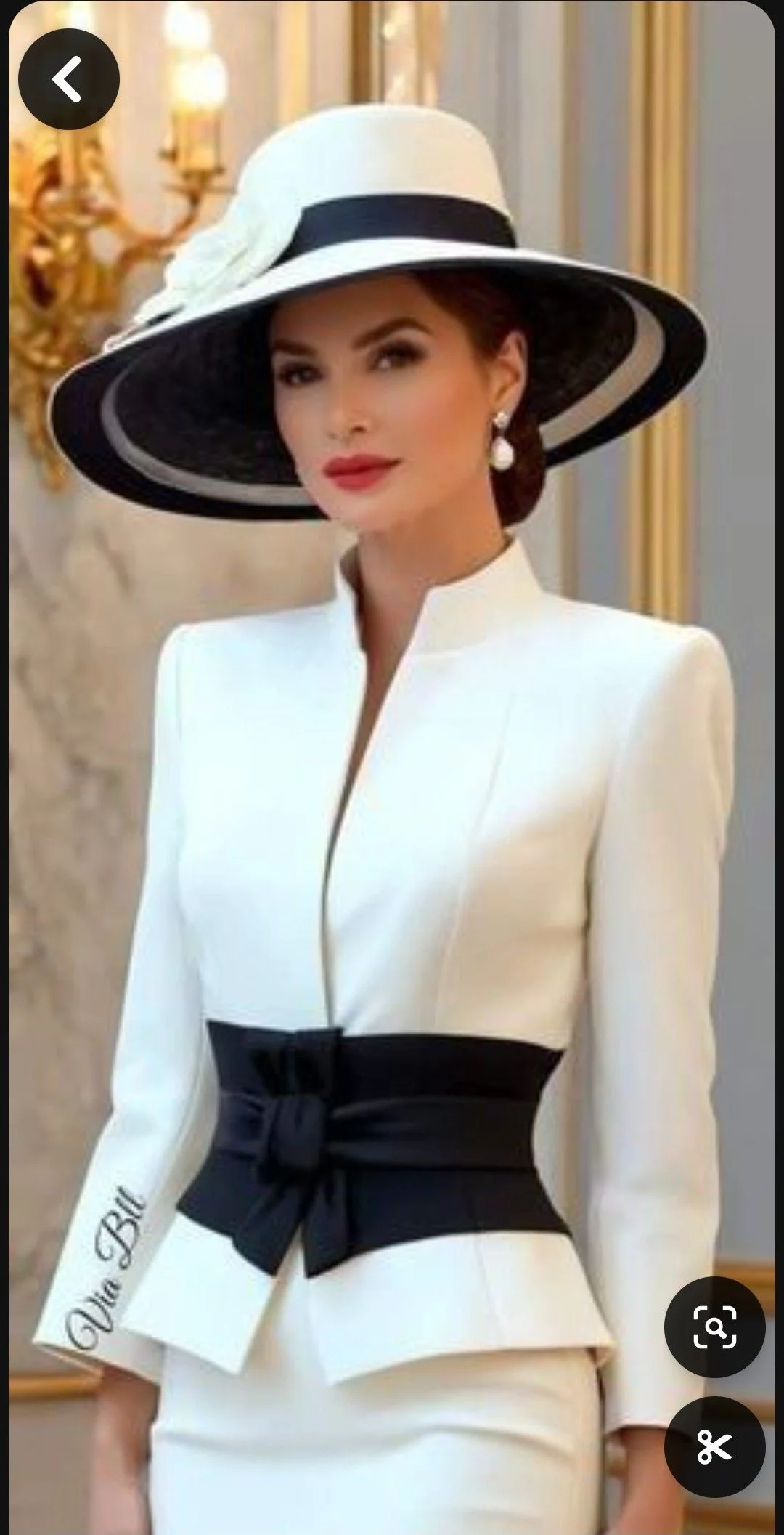 Discover ageless style and wear trends with confidence after 40. Embrace fashion that empowers you, showing that style knows no age limits.