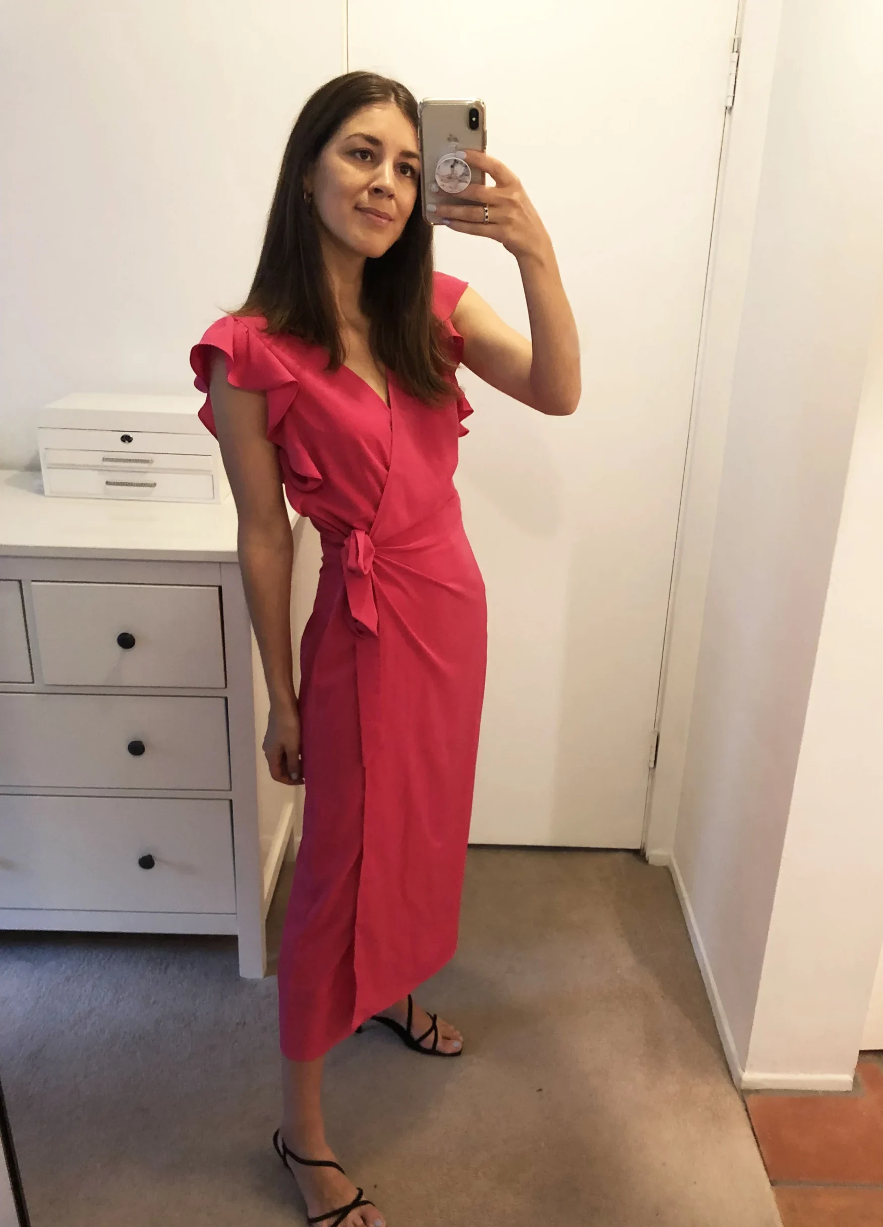 Discover the perfect blend of style and comfort for moms who want to look fabulous while feeling great! Embrace fashion that complements your lifestyle effortlessly.