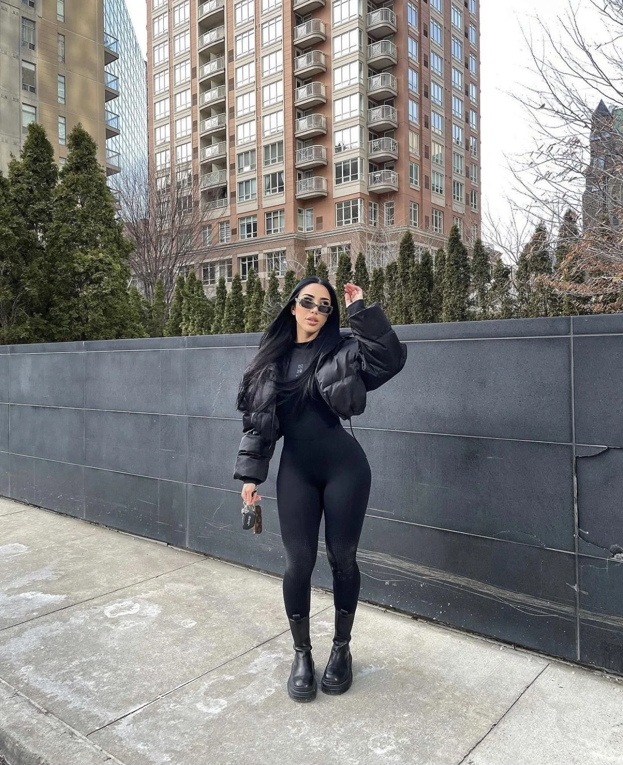 Discover the perfect fusion of timeless elegance and trendy styles! Embrace chic fashion choices that transcend age barriers effortlessly. Elevate your wardrobe with pieces that exude sophistication and flair, no matter your age.