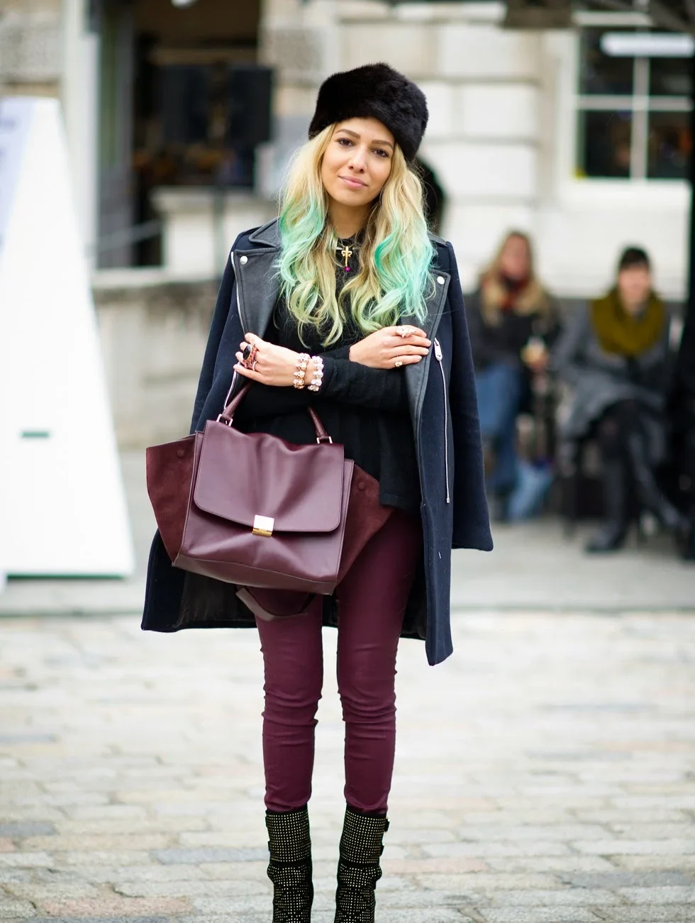 Discover the latest winter street fashion trends that have been revealed! Embrace style and warmth with the season